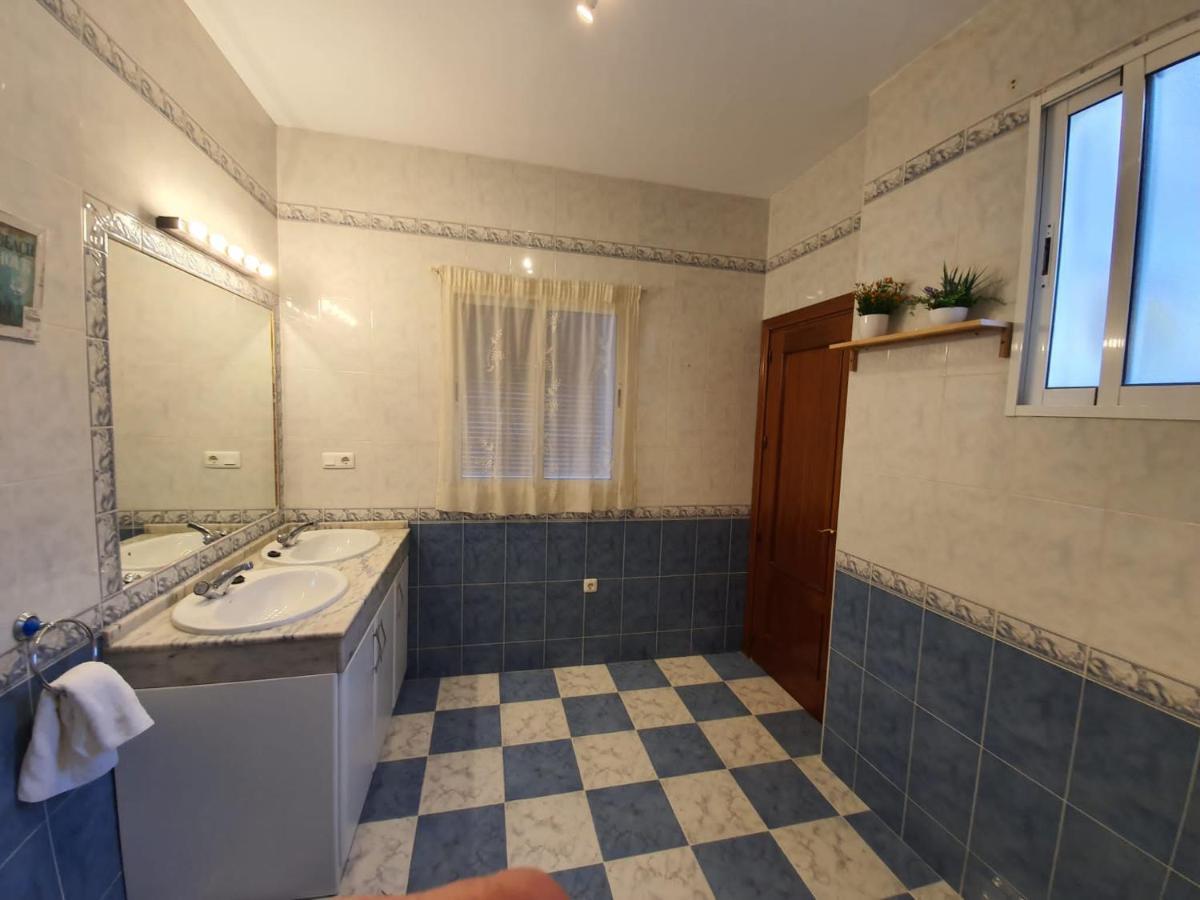 Apartamento Ollerias Málaga Exterior foto