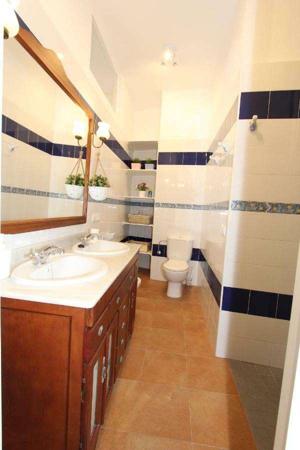 Apartamento Ollerias Málaga Exterior foto