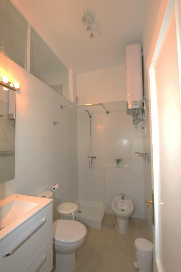 Apartamento Ollerias Málaga Exterior foto